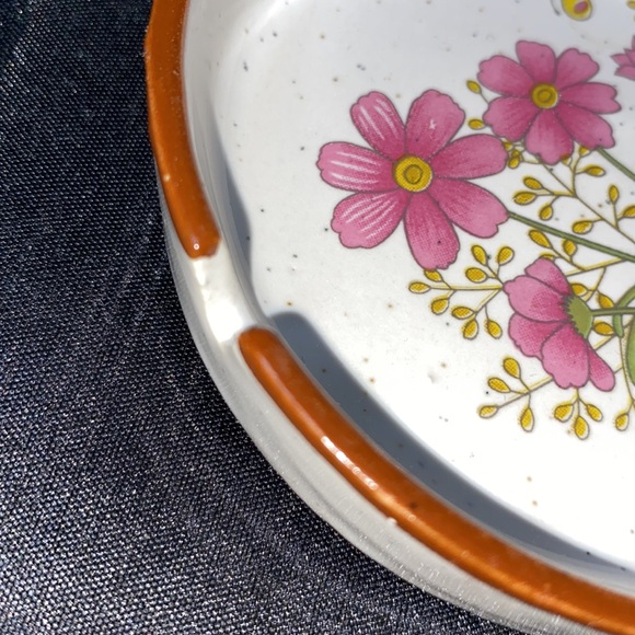 Vintage Otagiri Speckled Stoneware Ashtray - Picture 4 of 6